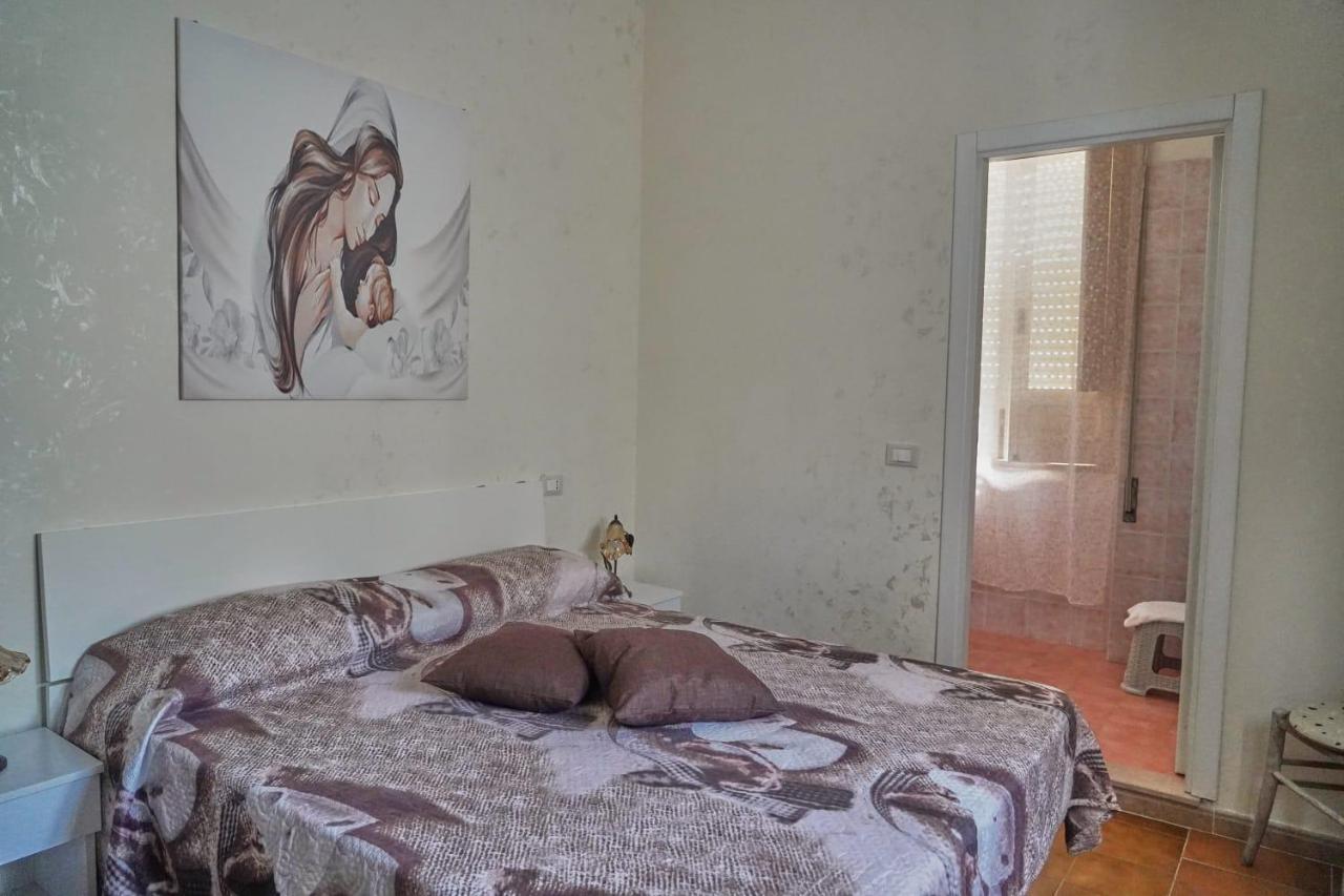 Le Stanze Di Ricci - Affittacamere Low Cost Lesina Exterior foto