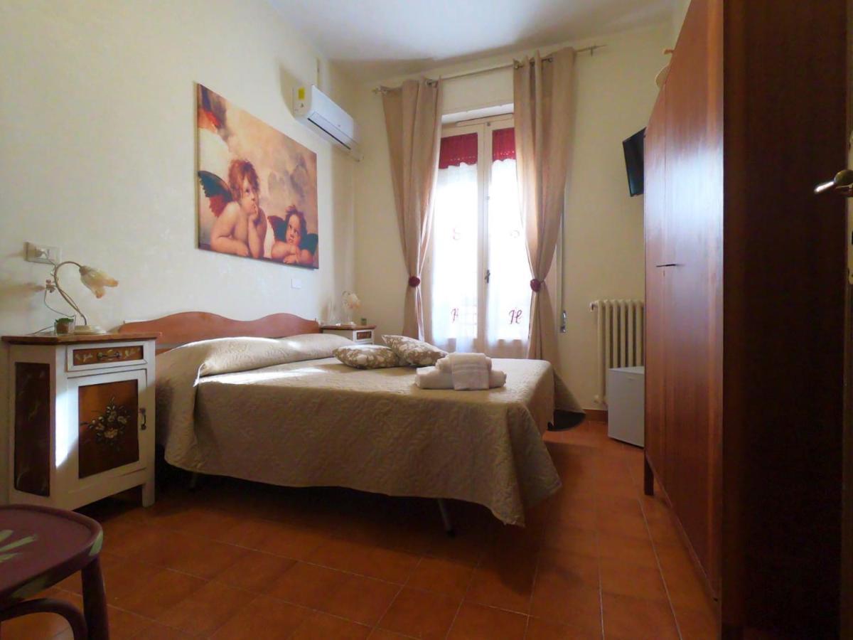 Le Stanze Di Ricci - Affittacamere Low Cost Lesina Exterior foto