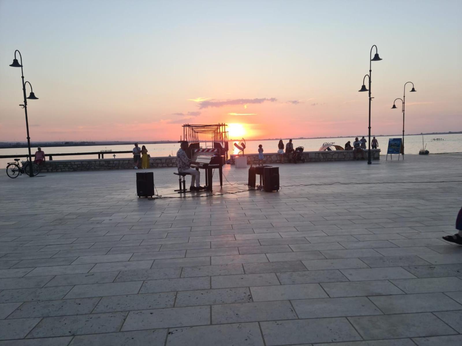 Le Stanze Di Ricci - Affittacamere Low Cost Lesina Exterior foto